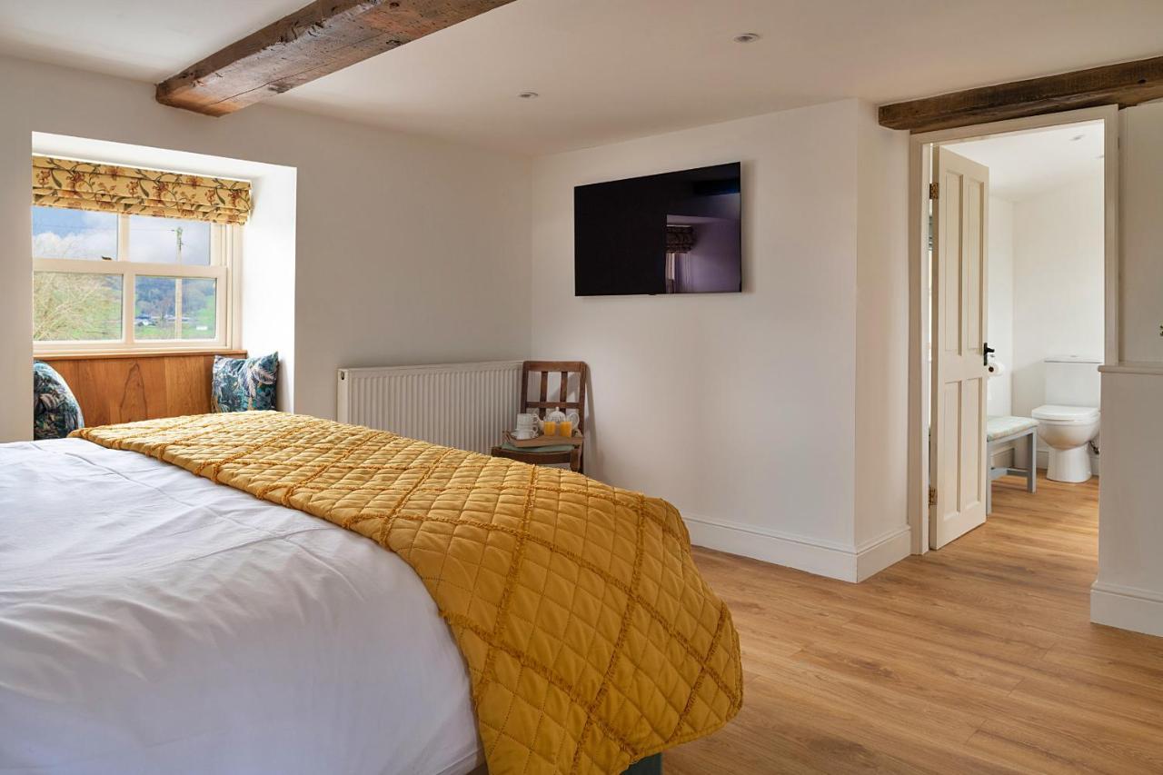 Finest Retreats - Moelis Granary - Luxury Cottage With Hot Tub Llandrillo Eksteriør bilde