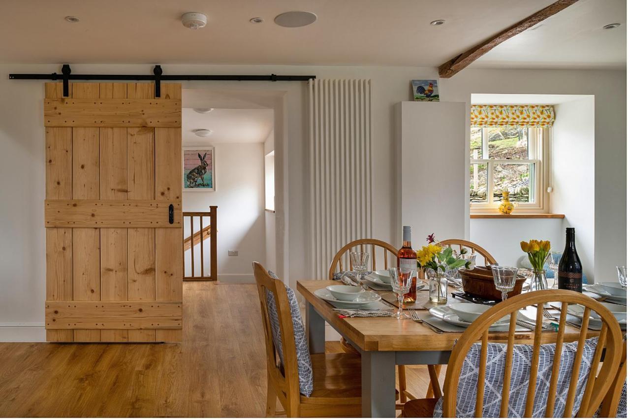 Finest Retreats - Moelis Granary - Luxury Cottage With Hot Tub Llandrillo Eksteriør bilde