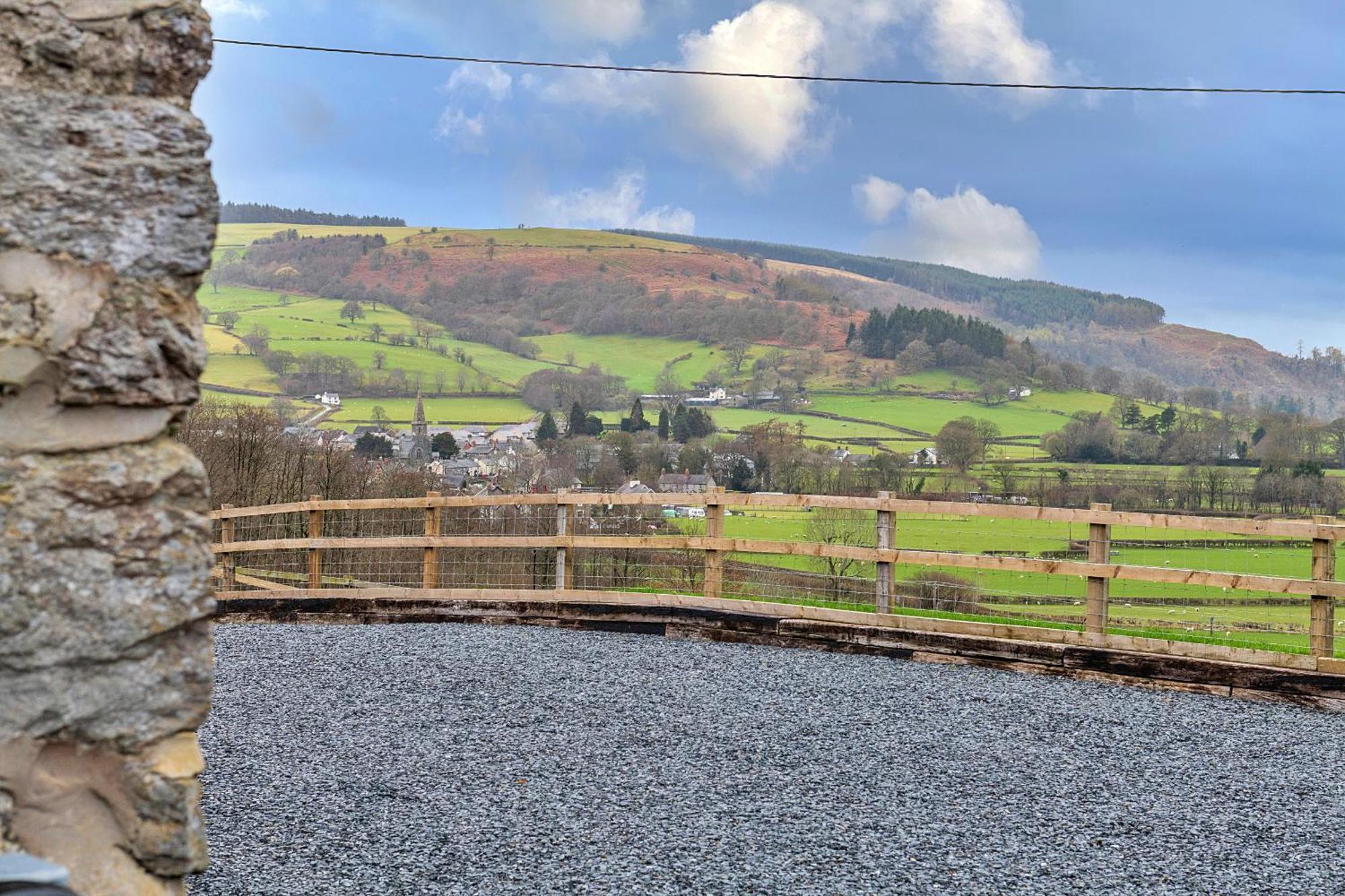 Finest Retreats - Moelis Granary - Luxury Cottage With Hot Tub Llandrillo Eksteriør bilde